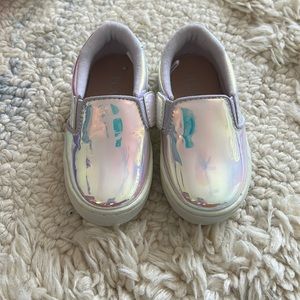 Brand new unworn children’s place shiny silver baby size 5 shoes slip on